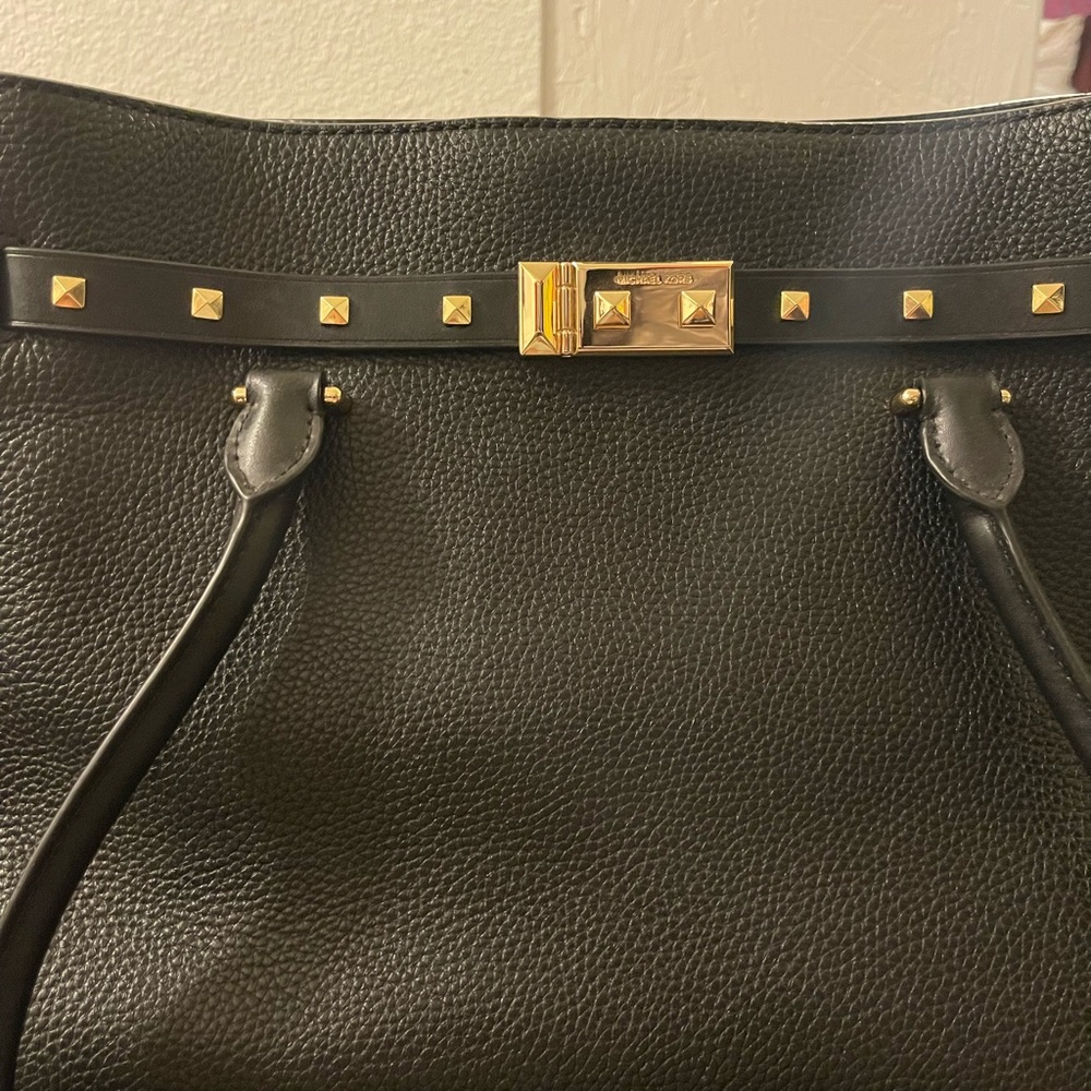 Black Micheal Kors totes bag